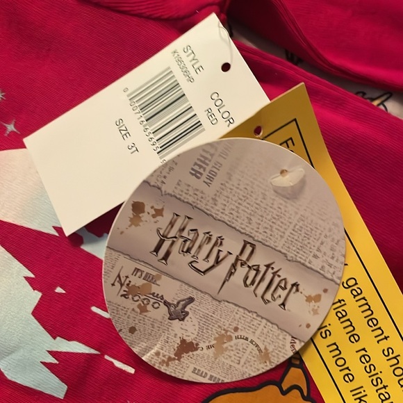 2 Harry Potter Sleep Sets - Size 3T - Picture 5 of 5